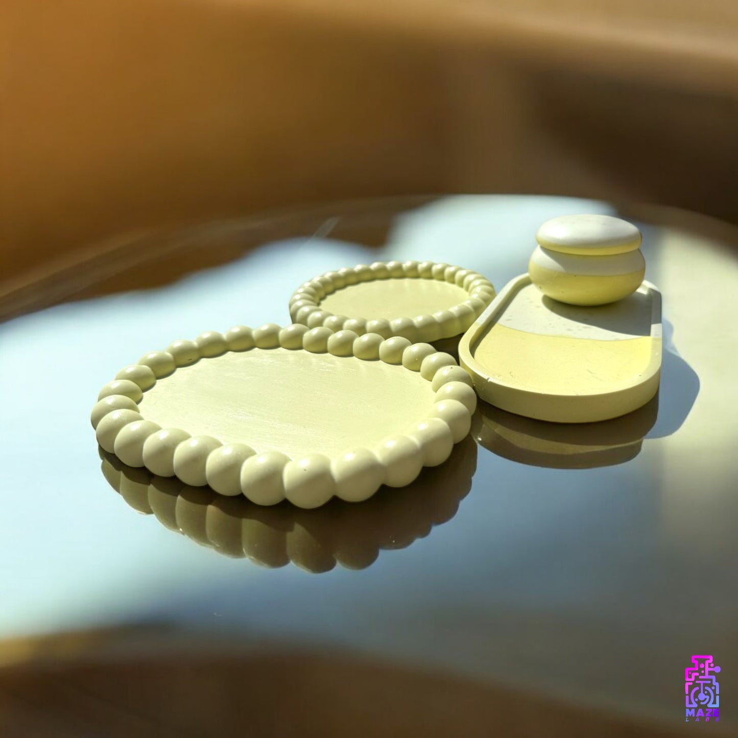 BLUQ oval trays displayed in various colors, used as organizers for home and office settings.